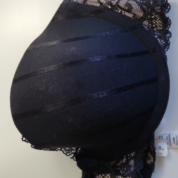 Felina~Black lace Strapless Bra. Size 34B - Picture 2 of 6